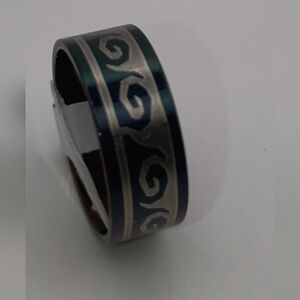 Men's Silver and Blue Stainless Steel Patterned Ring Band Size 17 U.S Size 8.5